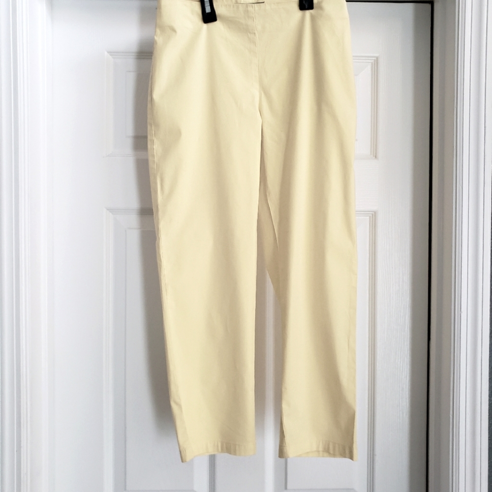 The limited pale yellow stretch capris